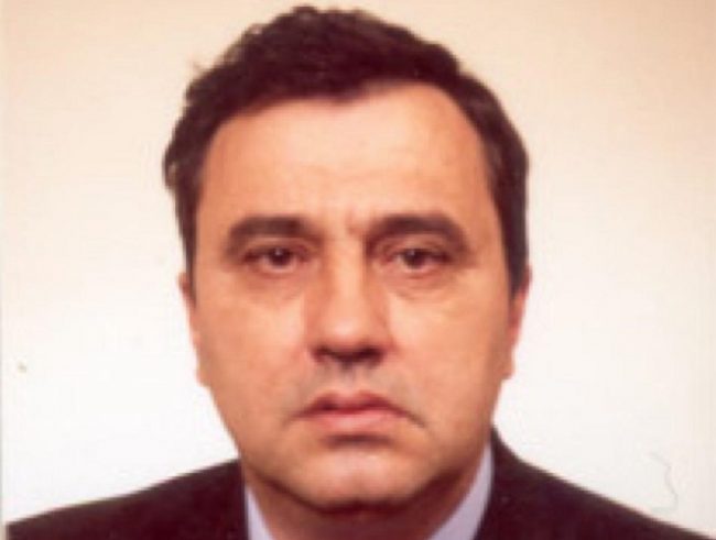που
