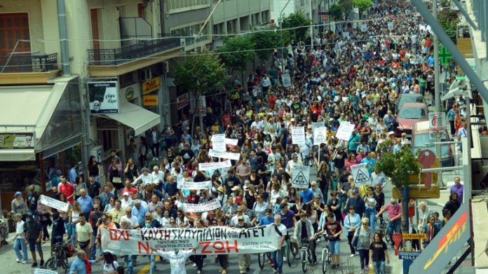 καύση σκουπιδιών