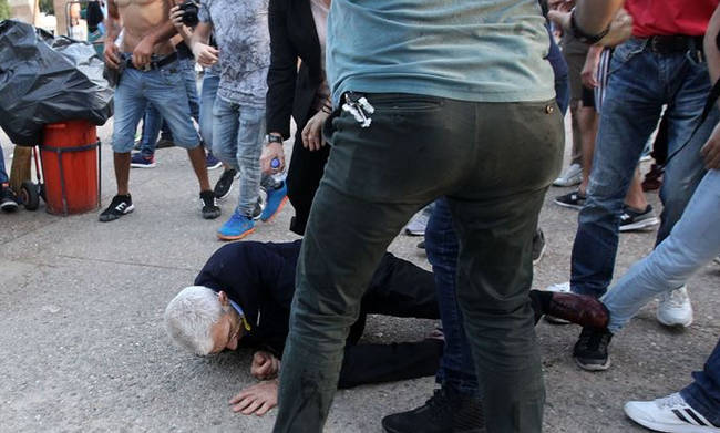 αγανακτισμένοι