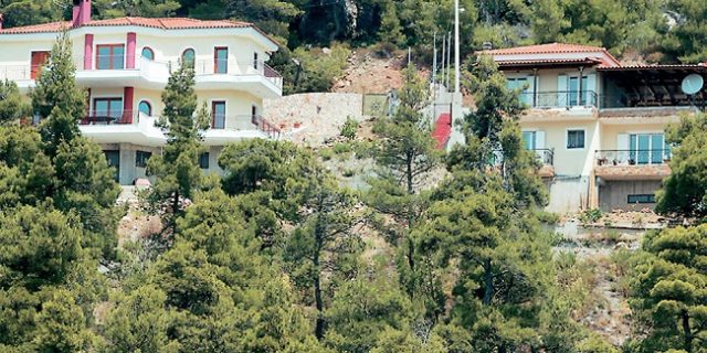 αυθαίρετα