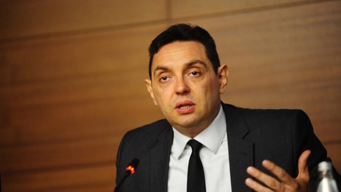 άμυνας