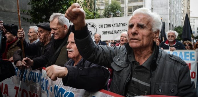 αναδρομικά