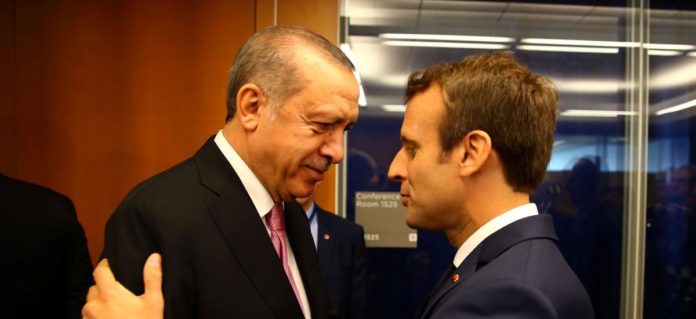 μακρόν