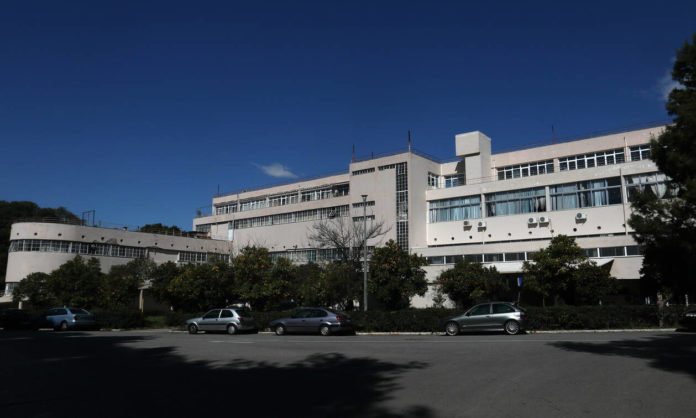 νεκροί