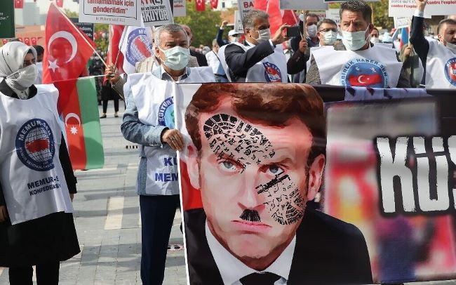μακρόν