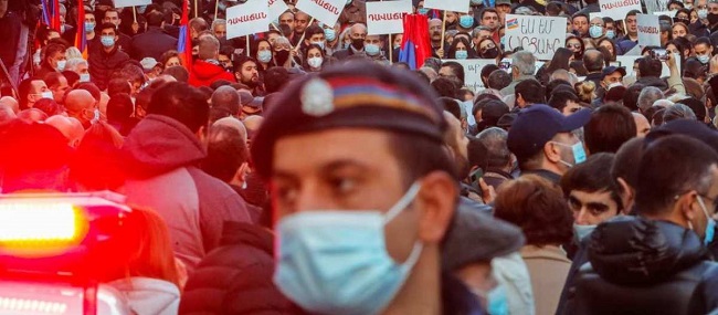 Αρμενία: Μεγάλες διαδηλώσεις