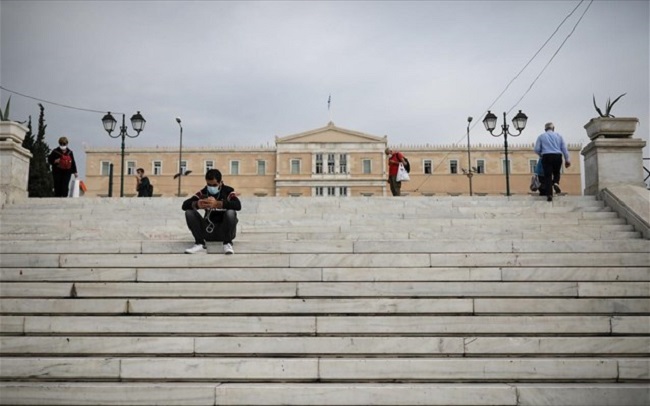 Η τρόικα είναι εδώ