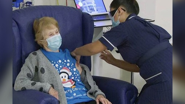 το πρώτο εμβόλιο του κορονοϊού