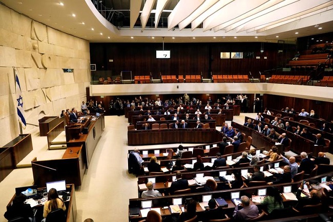 Πάει σε πρόωρες εκλογές τον Μάρτιο