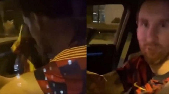 Σταμάτησε με το αυτοκίνητο και χάρισε μια φανέλα