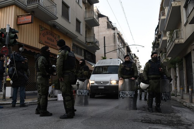 Έκοψαν το ρεύμα σε νοικοκυριά