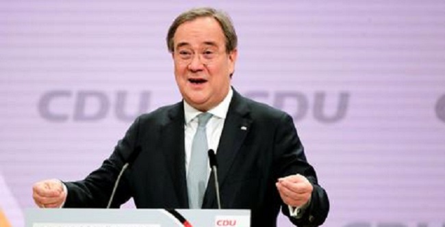 οπαδός της φιλοτουρκικής πολιτικής Μέρκελ