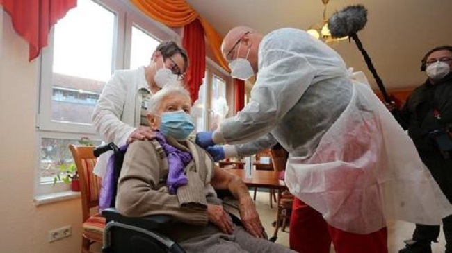 Νορβηγοί έχουν πεθάνει μετά από εμβολιασμό