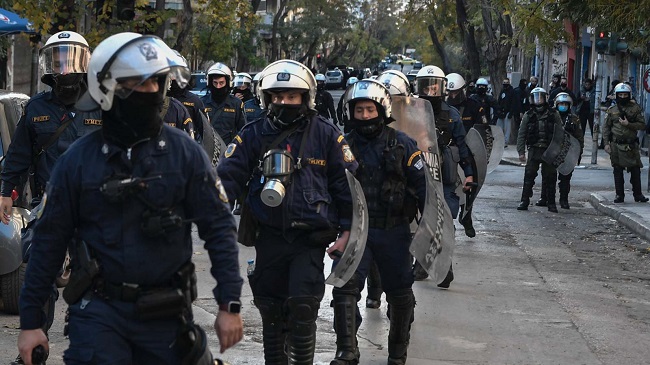 Η αστυνομική βαρβαρότητα αυξάνεται