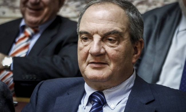 Γιατί υπάρχει αντιπαράθεση «Καραμανλικών»