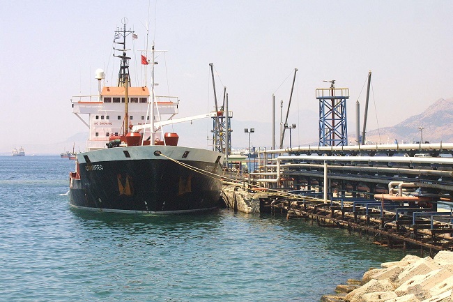 Τα Ναυτεργατικά Σωματεία καταγγέλλουν