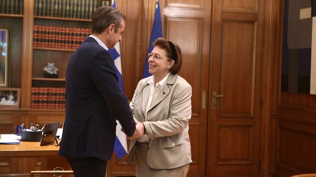 Πολιτικά 