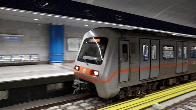 Διασωληνώθηκε οδηγός του μετρό