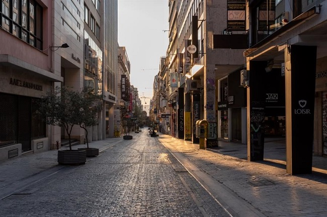 Κυβερνητικό σχέδιο για γενικευμένο lockdown