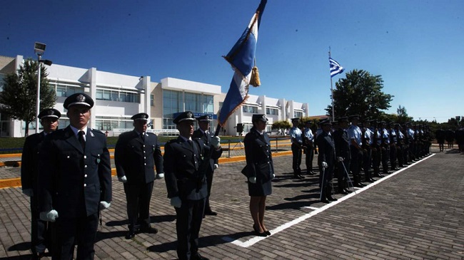 Δόκιμοι στη Σχολή της ΕΛΑΣ