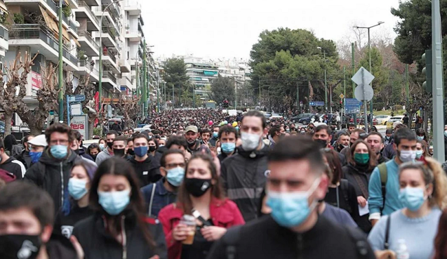 Θάλασσες λαού και νεολαίας στους δήμου