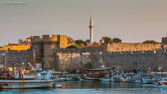 Οι Ολλανδοί αναζητούν περίπου