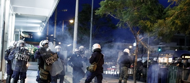 άναψε η σπίθα της αντίστασης