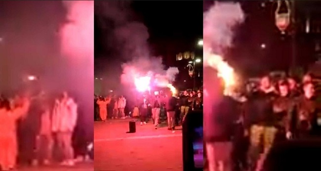 Ξεχύθηκαν και ξεφάντωναν στους δρόμους