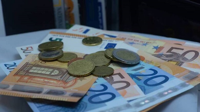 υποχρεούται η κυβέρνηση να καταβάλει τα αναδρομικά