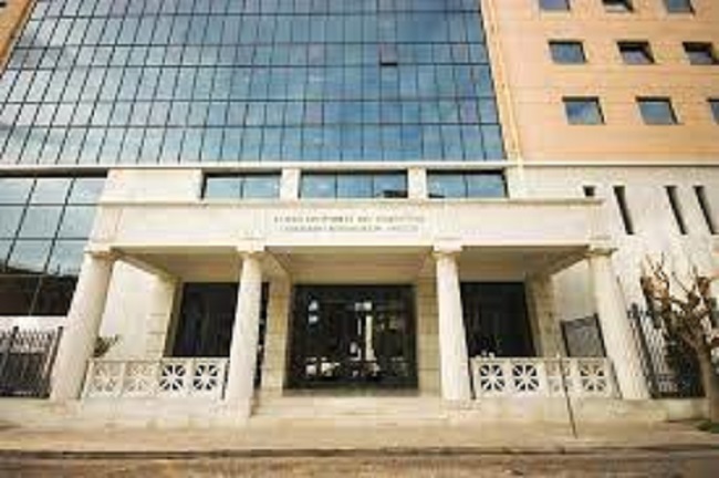 ετησίως να καταβάλλονται