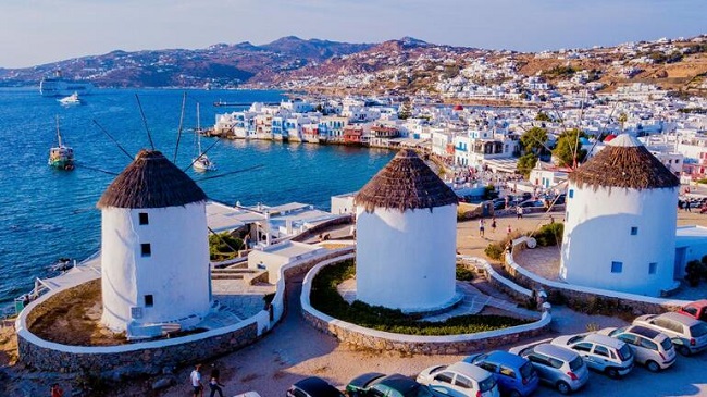 Λεφτά υπάρχουν αλλά σε λίγους