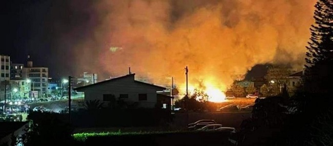 Νύχτα εντάσεων με επεισόδια και φωτιές