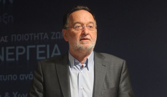 Λαφαζάνης στην POLITICAL