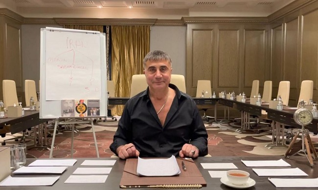 Η Μοσάντ πίσω από τον Πεκέρ