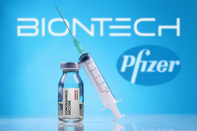 Νέα καταγγελία για το εμβόλιο Pfizer