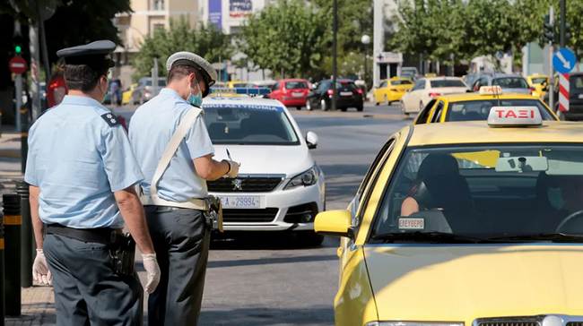 Έβαλε τη νεκρή μητέρα της σε ταξί