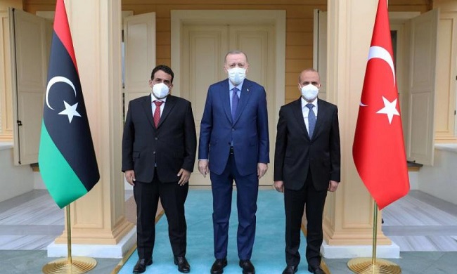 που κινδυνεύει να γίνει αποικία της