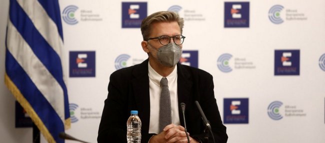 για ανεμβολίαστους