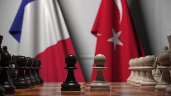 Η αντιπαλότητα Γαλλίας-Τουρκίας συνεχίζεται