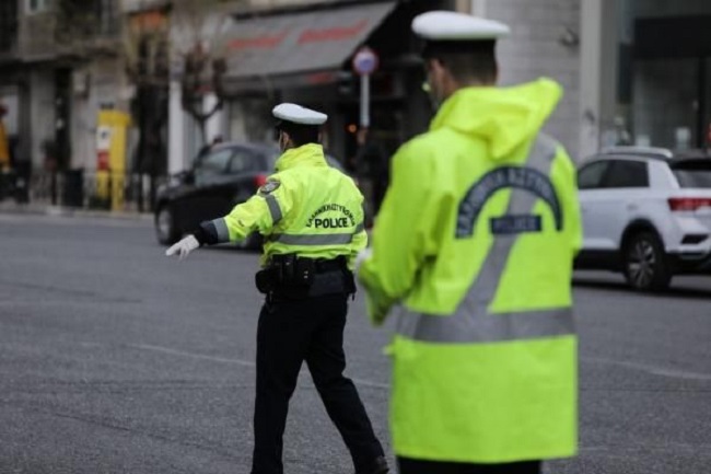 Μπλόκο σε μετακινήσεις ανεμβολίαστων από νομό σε νομό