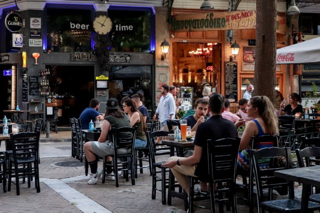 μόνο εμβολιασμένοι στα νυχτερινά κέντρα