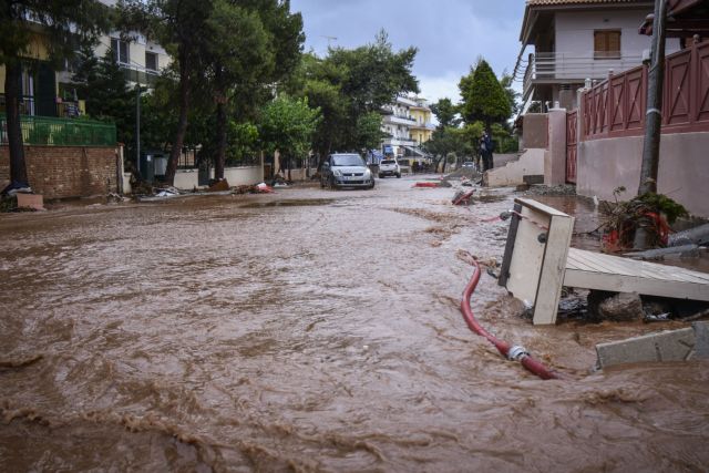 Φονική πλημμύρα στη Μάνδρα