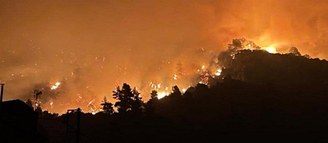 Εκκενώνουμε τα χωριά για να τα βλέπουμε