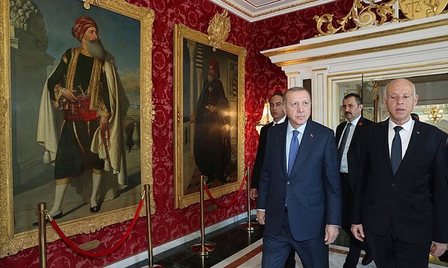 Η Τυνησία απειλεί με ακύρωση των εμπορικών συμφωνιών