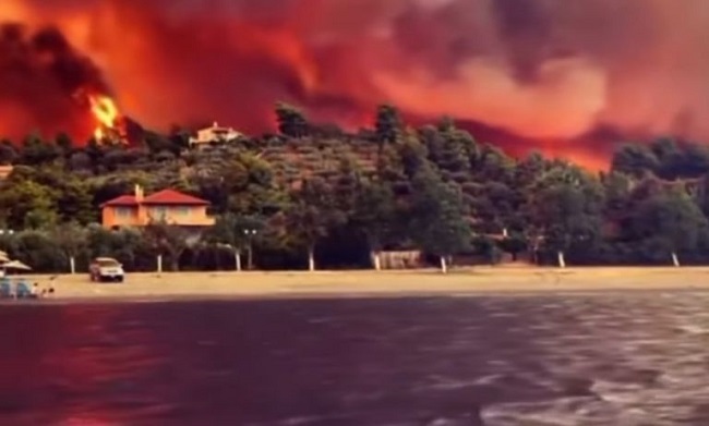 Εκτός ελέγχου το πύρινο μέτωπο