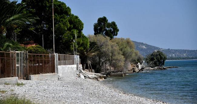 Σε επενδυτές παραδίδονται