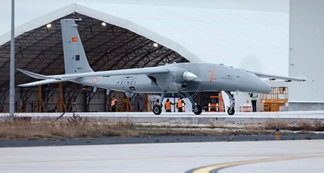 Η Τουρκία παραλαμβάνει τα νέα drones Akıncı