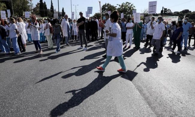 Πανελλαδική στάση εργασίας στις 26/8