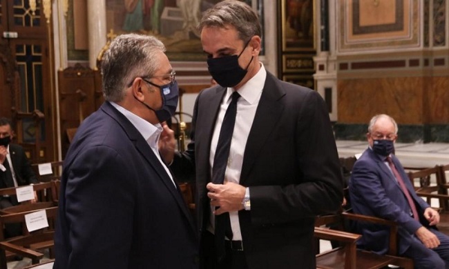 Ο Μητσοτάκης «κατσαδιάζει» Κουτσούμπα