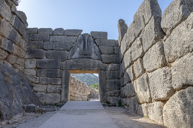 Μυκηναϊκά ξίφη στο Αίγιο